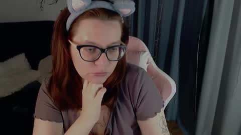 Snapshot of millapoolys chatting on 05-17-26, 03:19 Milla online show from 05-17-26, 03:19