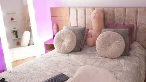 Snapshot of millarousse1 chatting on 04-08-26, 01:05 erika rf99 online show from 04-08-26, 01:05