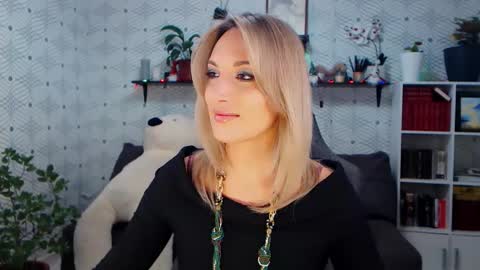 MillaXQueen online show from 01-09-26, 03:04