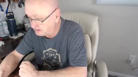 millenium0129 online show from 11-21-25, 05:44