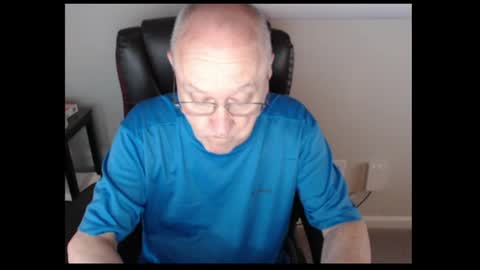 Snapshot of millenium0129 chatting on 04-29-26, 12:27 millenium0129 online show from 04-29-26, 12:27