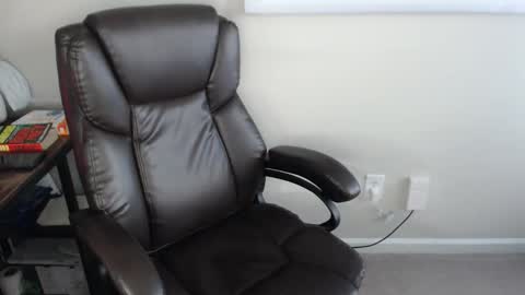 Snapshot of millenium0129 chatting on 05-06-26, 06:02 millenium0129 online show from 05-06-26, 06:02