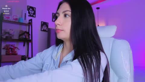 miller_vanessa_ online show from 04-23-26, 09:06