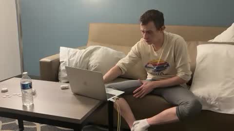 SlimnHungOH online show from 12-15-24, 03:31