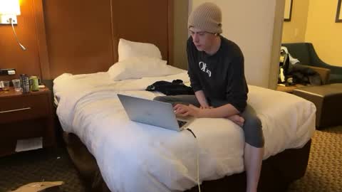 SlimnHungOH online show from 01-06-25, 10:05