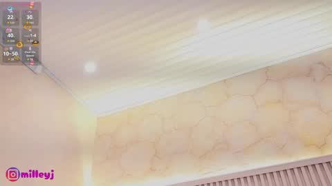 Snapshot of milleyjones_ chatting on 05-18-26, 12:00 milleyjones_ online show from 05-18-26, 12:00