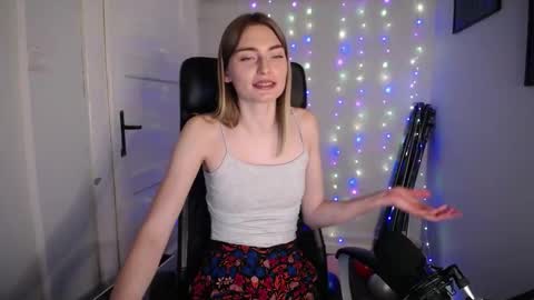 millie_lacroix online show from 02-17-25, 12:27