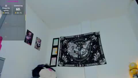 Snapshot of millie_lamar chatting on 07-24-26, 09:18 online show from 07-24-26, 09:18