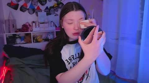 Millie online show from 12-19-25, 03:02