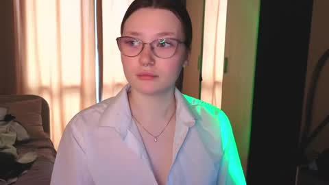 Millie online show from 04-19-26, 06:46