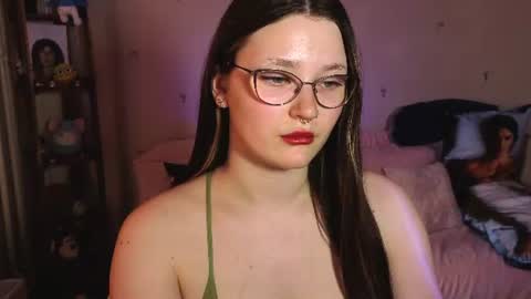Snapshot of milliedoll chatting on 06-13-26, 10:35 Millie online show from 06-13-26, 10:35