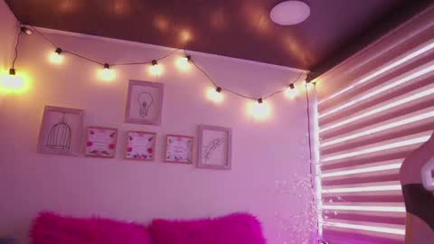 MILLY online show from 04-27-26, 07:23