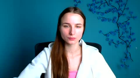 Milly online show from 06-17-26, 05:32