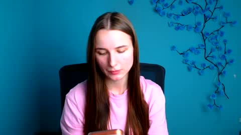 Milly online show from 06-19-26, 06:40