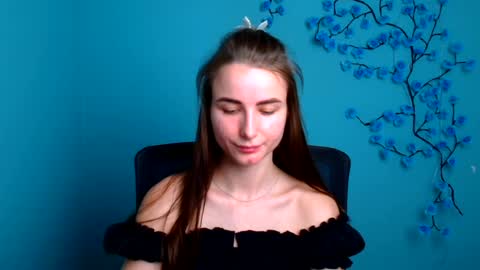 Milly online show from 06-22-26, 05:37