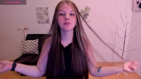 Milly online show from 12-24-24, 04:33