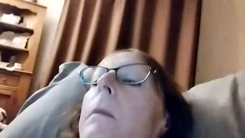 miloanj online show from 04-28-26, 05:34