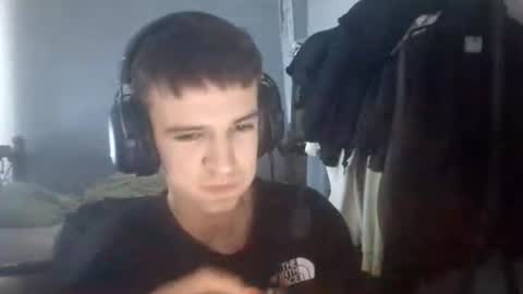 Snapshot of miloray_ chatting on 06-28-26, 01:17 Denis online show from 06-28-26, 01:17