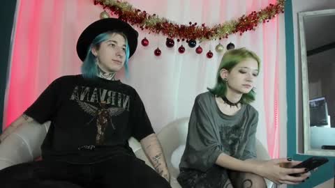 milten_trish online show from 12-22-24, 12:28