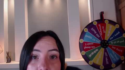 Milu Wallace  online show from 03-10-25, 10:55