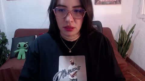 Milu Wallace  online show from 03-07-26, 11:02