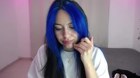 Snapshot of milusolers chatting on 11-26-25, 06:14 Milusolers online show from 11-26-25, 06:14