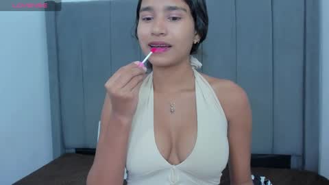Miluu online show from 12-22-24, 11:52