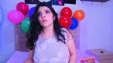 Snapshot of mily_lu chatting on 06-13-26, 10:40 mily online show from 06-13-26, 10:40