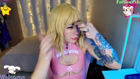 Snapshot of mily_milk_ chatting on 03-19-26, 07:34 mily_milk_ online show from 03-19-26, 07:34