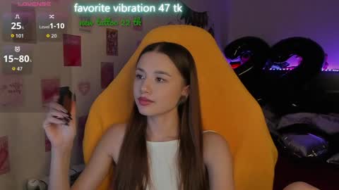 Snapshot of milyamess chatting on 04-30-26, 08:57 Emily online show from 04-30-26, 08:57