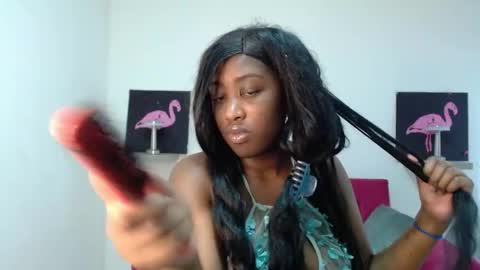 Snapshot of milykabombastik chatting on 10-16-25, 01:12 milykabombastik online show from 10-16-25, 01:12