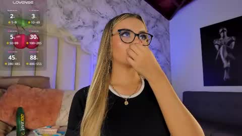 Snapshot of milyy_vermont chatting on 07-27-26, 11:50 Milyy online show from 07-27-26, 11:50