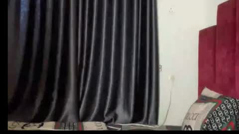 Snapshot of mimiluv6 chatting on 09-11-25, 11:54 mimi online show from 09-11-25, 11:54