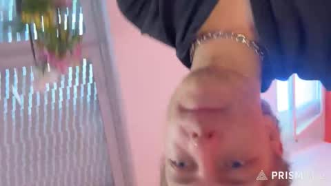 Snapshot of mimiro12 chatting on 10-13-25, 01:00 mimiro12 online show from 10-13-25, 01:00