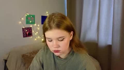 hi Im Mina  online show from 03-20-26, 04:50