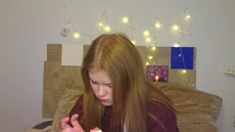Snapshot of mina27372 chatting on 05-14-26, 06:31 hi Im Mina online show from 05-14-26, 06:31