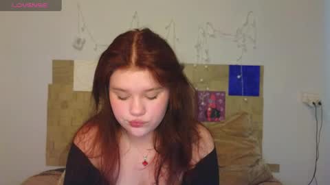 Snapshot of mina27372 chatting on 05-29-26, 09:40 hi Im Mina online show from 05-29-26, 09:40