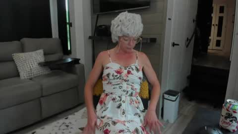Snapshot of mindymars chatting on 05-29-26, 02:59 Mindy Mars online show from 05-29-26, 02:59