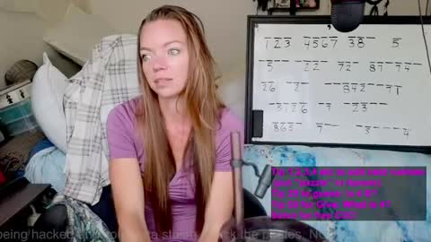 Snapshot of mindymars chatting on 06-08-26, 03:23 Mindy Mars online show from 06-08-26, 03:23
