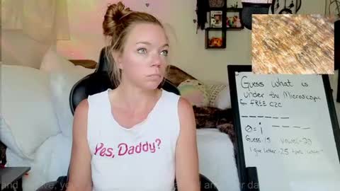 Snapshot of mindymars chatting on 07-08-26, 02:43 Mindy Mars online show from 07-08-26, 02:43