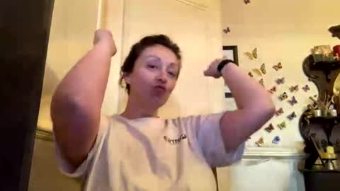 please subscribe to my fansly  please no video or photos must be recorded or re sold online show from 03-31-26, 12:49