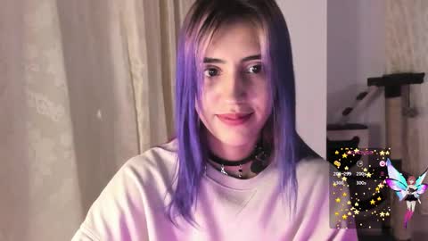 Snapshot of minefoxy2 chatting on 12-12-24, 08:47 Amber online show from 12-12-24, 08:47