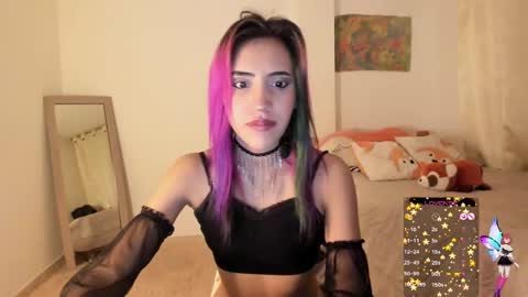 Snapshot of minefoxy2 chatting on 01-13-25, 09:41 Amber online show from 01-13-25, 09:41