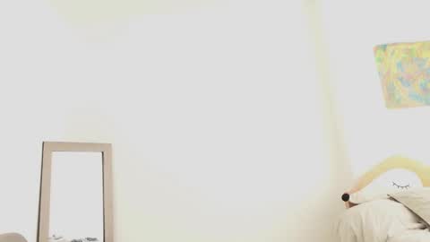 Snapshot of minefoxy2 chatting on 03-10-25, 01:21 Amber online show from 03-10-25, 01:21