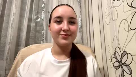 Snapshot of minervareddoch chatting on 10-12-25, 08:52 Daisy online show from 10-12-25, 08:52