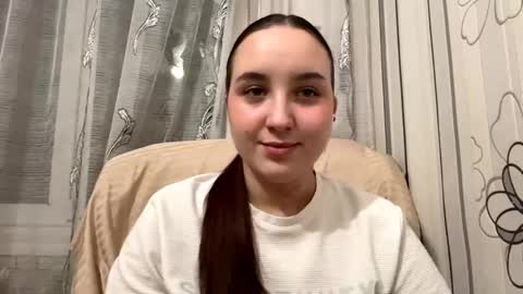 Snapshot of minervareddoch chatting on 10-27-25, 04:44 Daisy online show from 10-27-25, 04:44