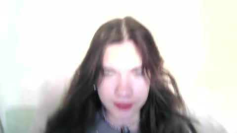 Snapshot of minforbush chatting on 10-25-25, 05:59 Amelia online show from 10-25-25, 05:59