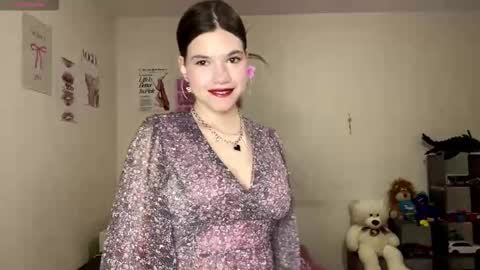 Snapshot of minforbush chatting on 11-09-25, 11:08 Amelia online show from 11-09-25, 11:08