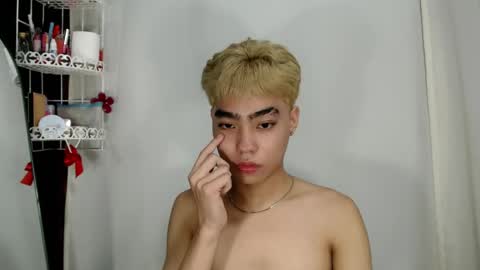 mingkla_man online show from 04-14-26, 02:17