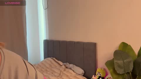 Cleo online show from 09-21-25, 10:17